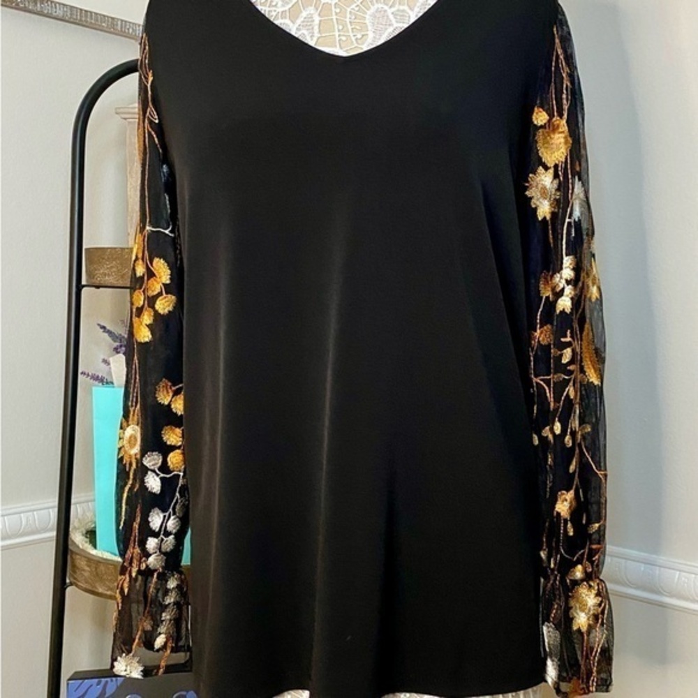 🌸Q5 - Susan Graver Liquid Knit Blouse🖤🤎